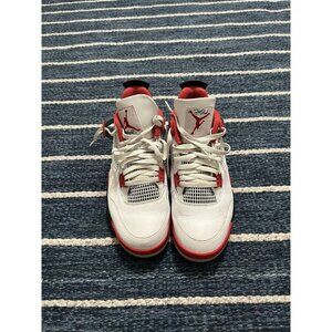 Air Jordan 4 Fire Red Size 11 Used